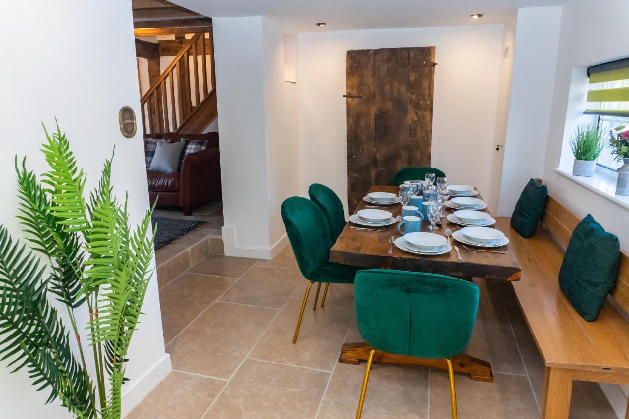 Nhà nghỉ Gloucester-modernised 4 Bedroom Cottage-sleeps 8-free Parking-fast Wi-fi *