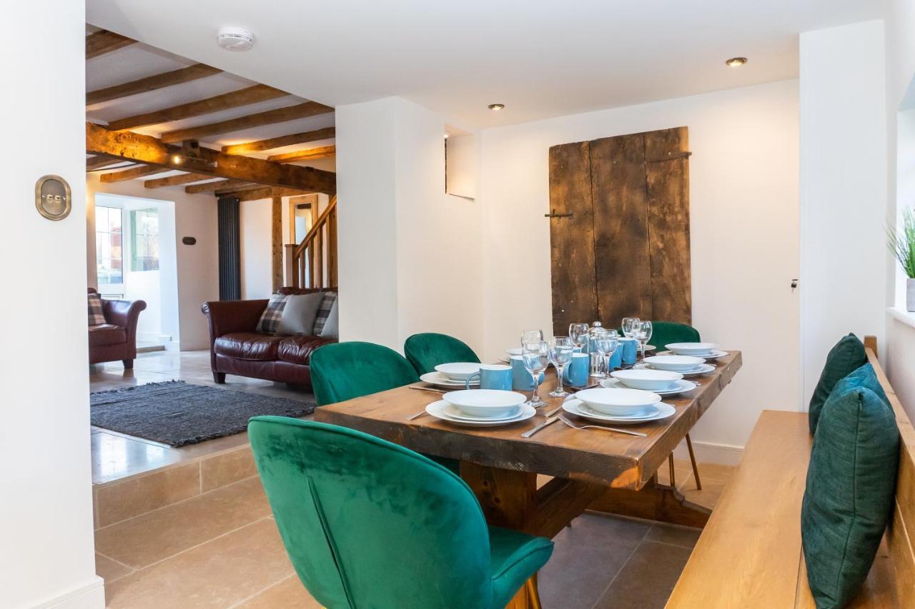 Nhà nghỉ Gloucester-modernised 4 Bedroom Cottage-sleeps 8-free Parking-fast Wi-fi *