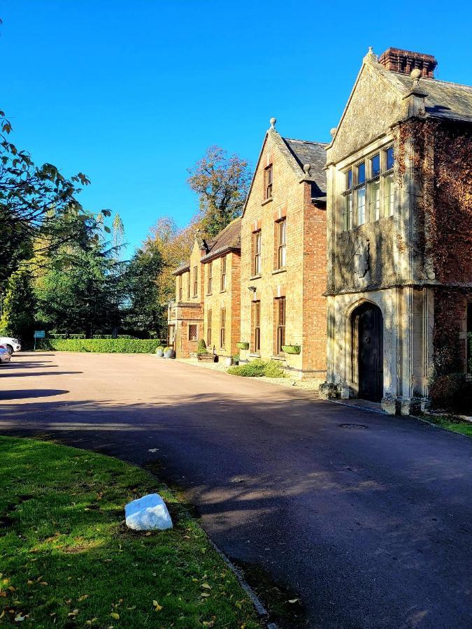 Country house Hatherley Manor & *