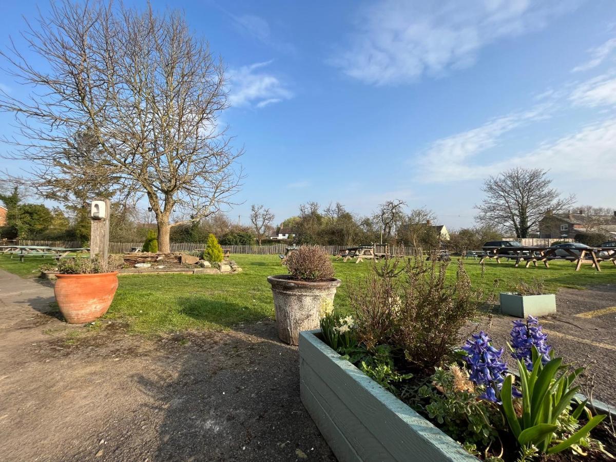 Inn The Ship - Self Catering Gloucester