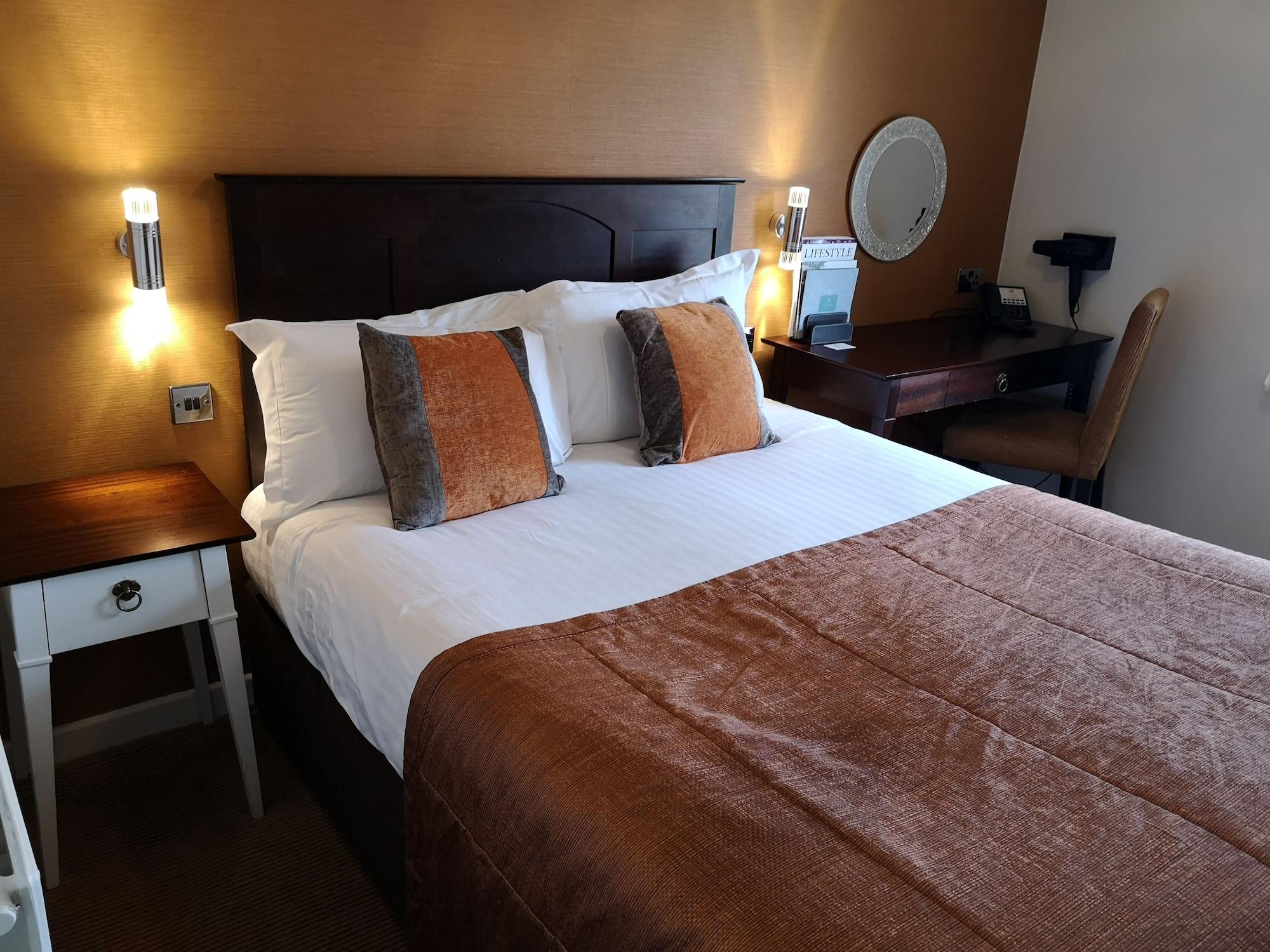 Hatherley Manor & * Gloucester