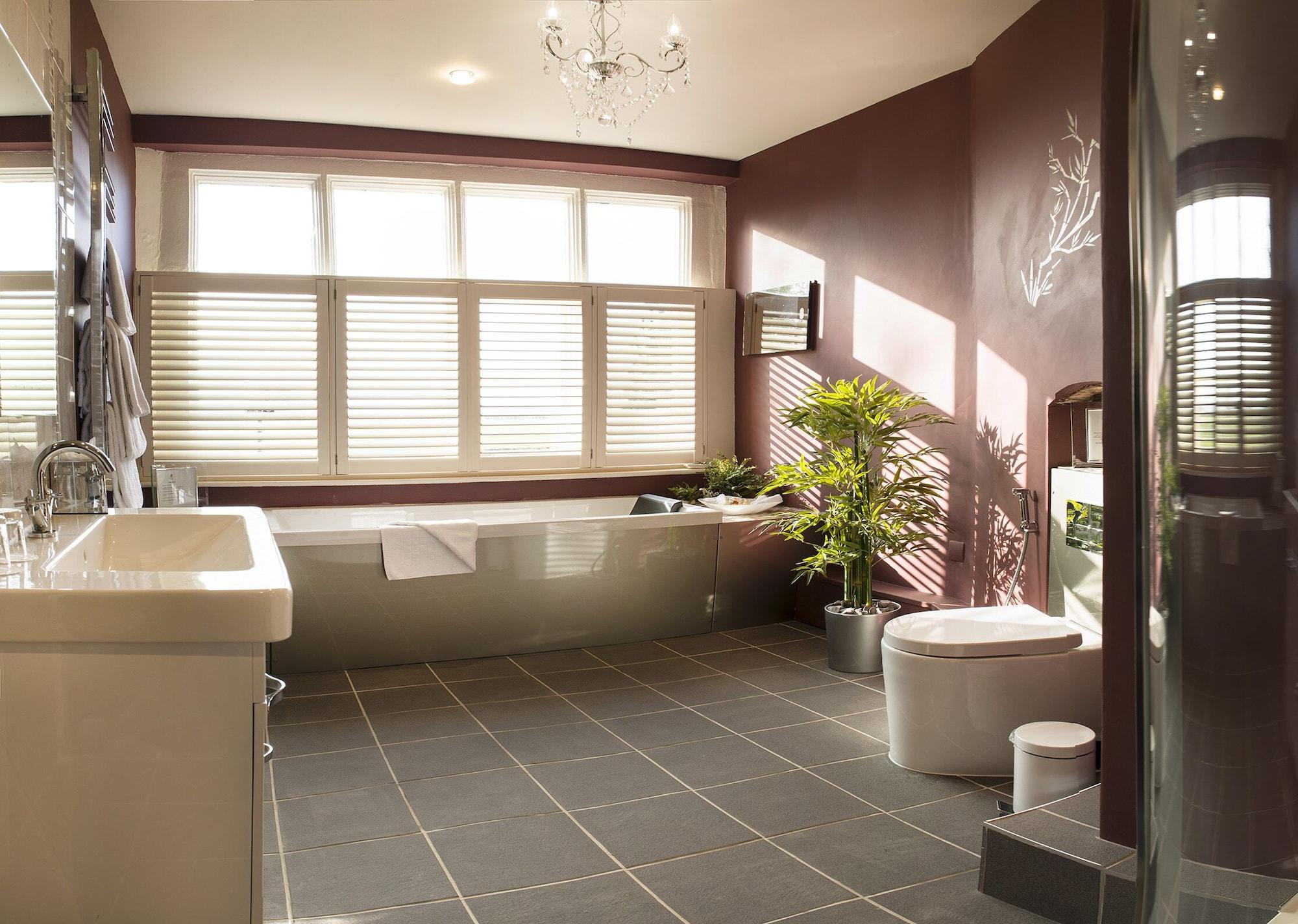 Hatherley Manor &