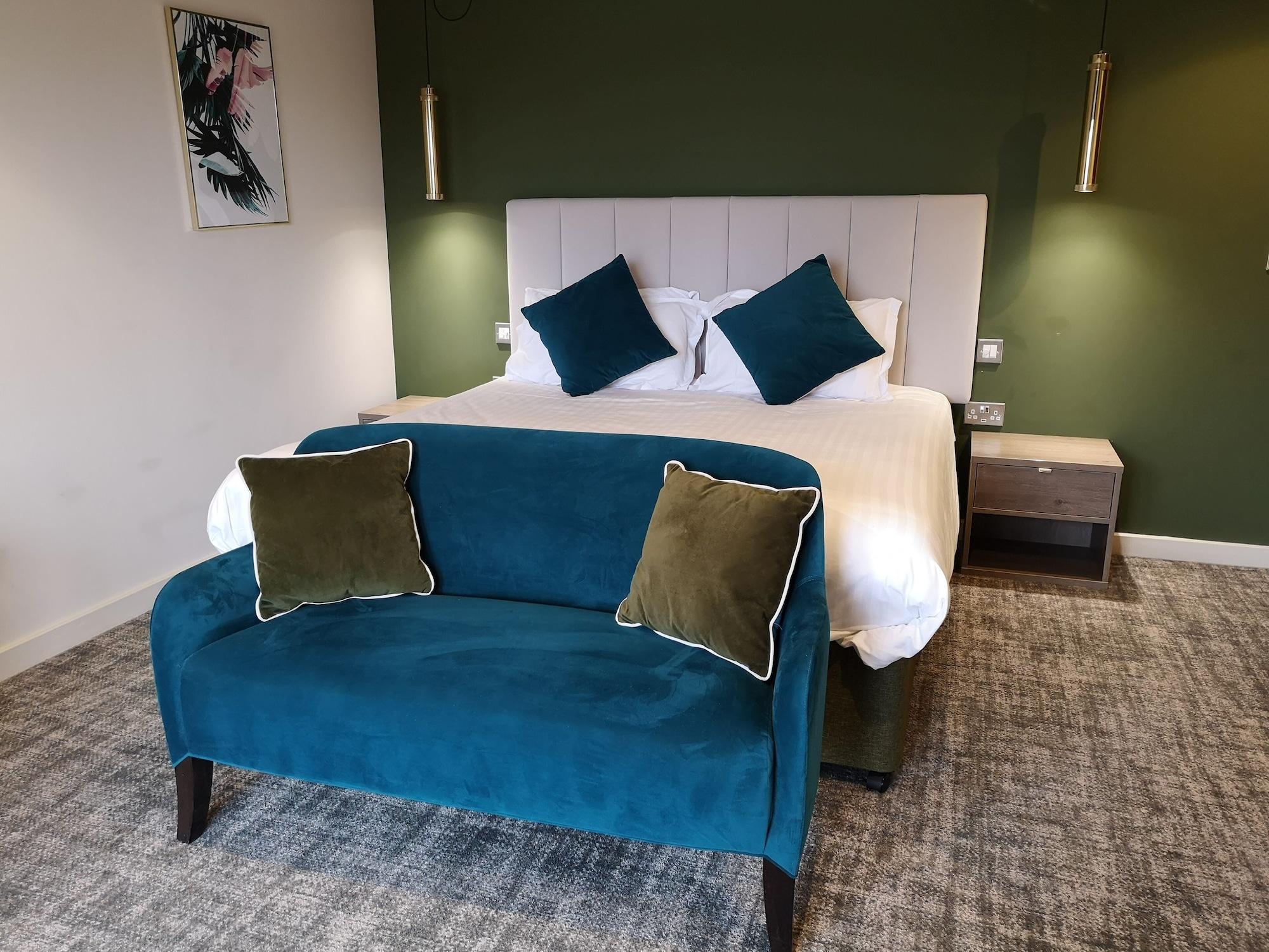 Hatherley Manor &