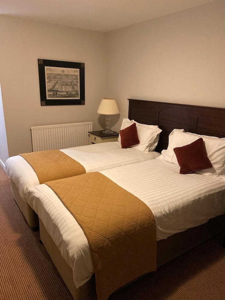 Hatherley Manor & Gloucester