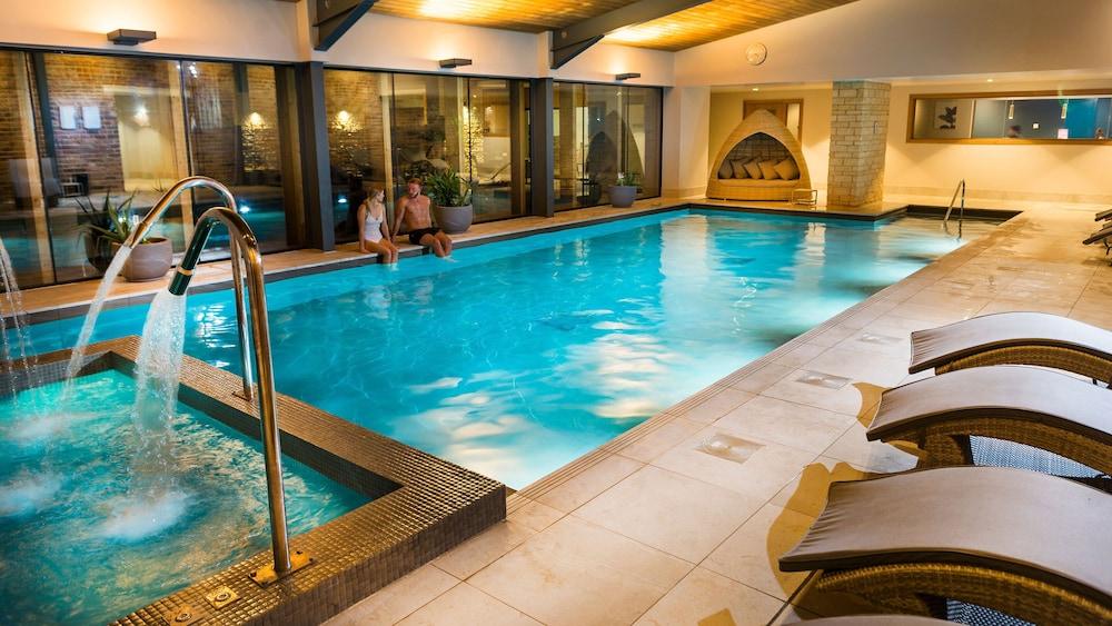 Hatherley Manor & Country house