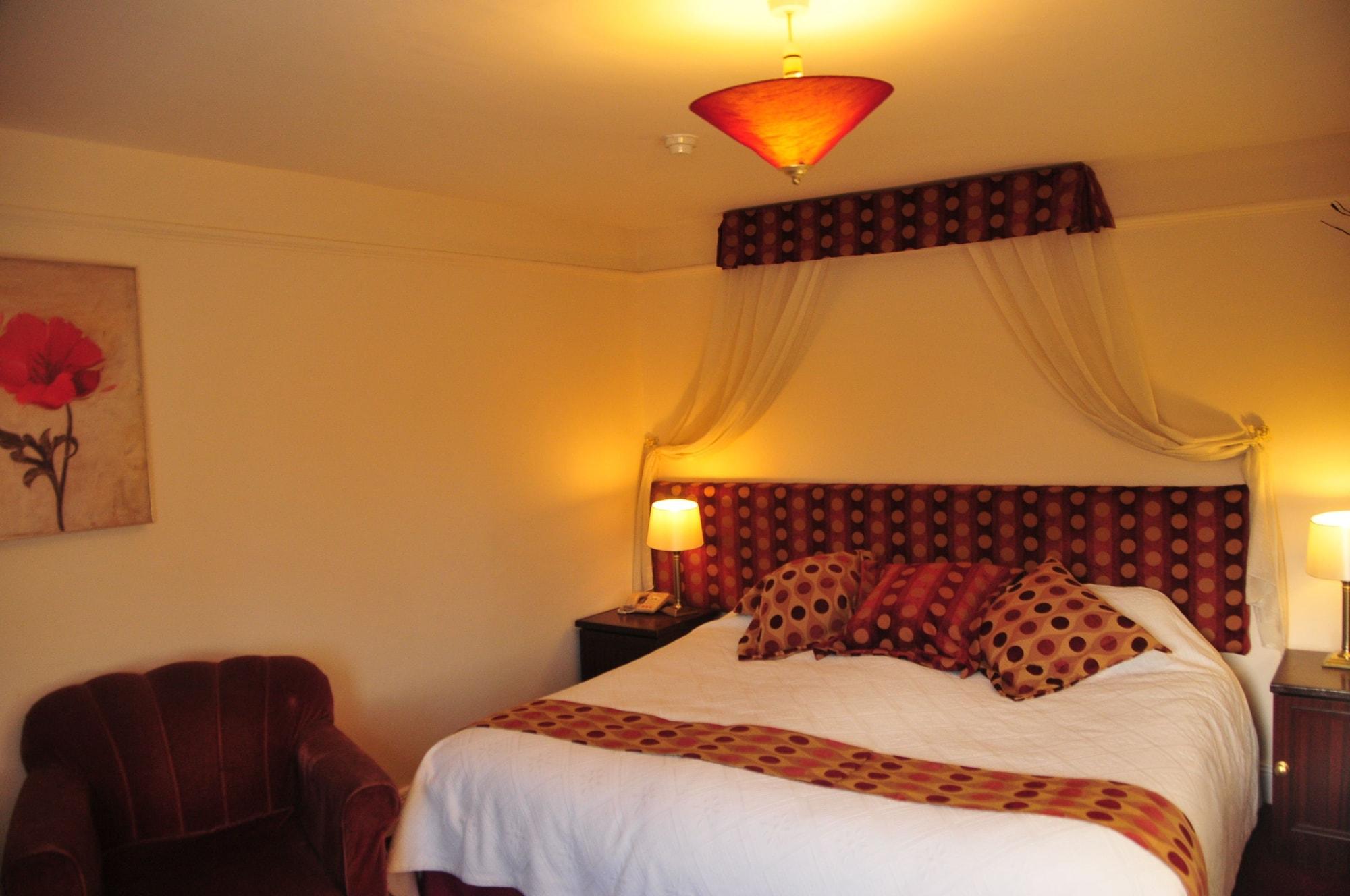 Edward Hotel