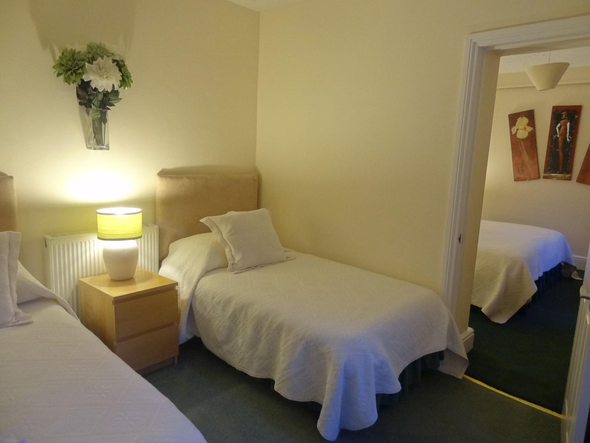 Edward Hotel