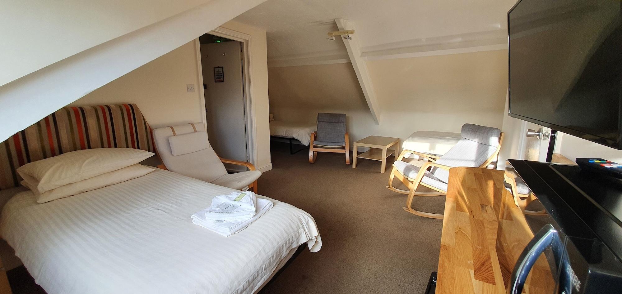 Edward Hotel