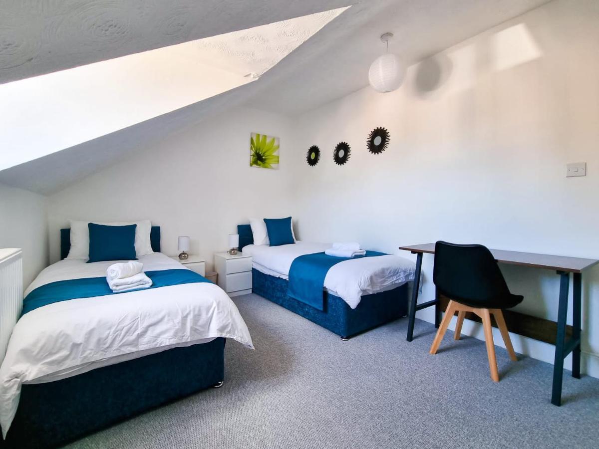 Casa-gloucester Service * Gloucester