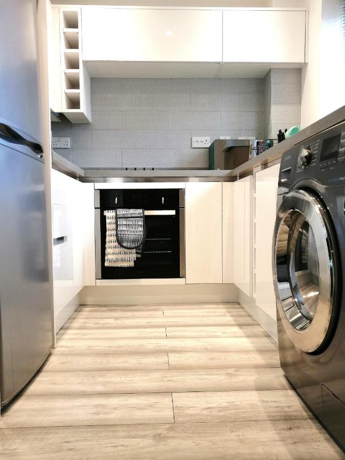 Brockeridge Stylish 2Br Home In Peaceful Area - Easy M5 Access & Free Parking By Suitely Gloucester
