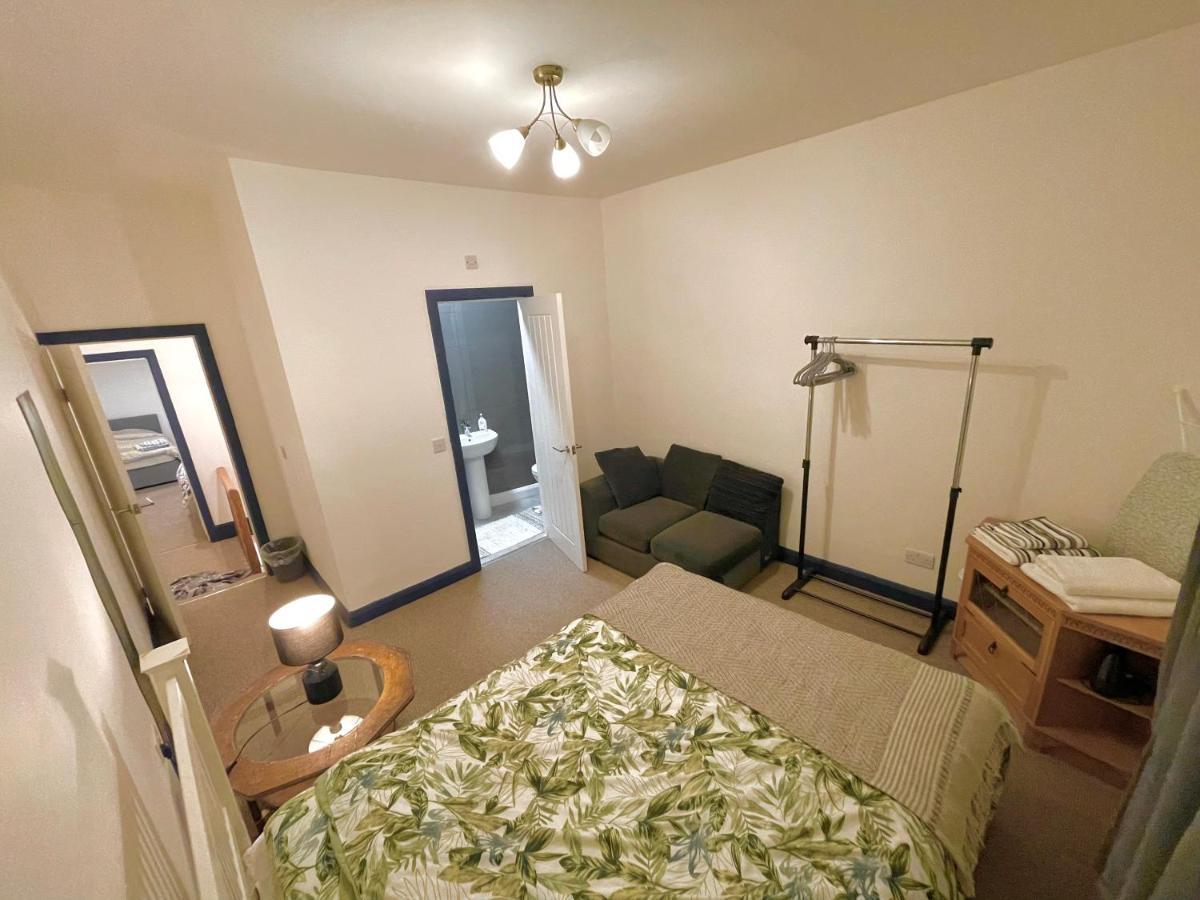 2 Bedroom Cottage Gloucester City Center * Gloucester