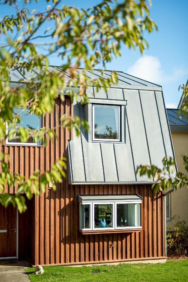 Lakeside Family Friendly Cw99 Holiday home Gloucester