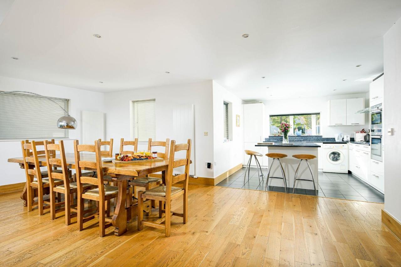 Holiday home Lakeside Family Friendly Cw99 *