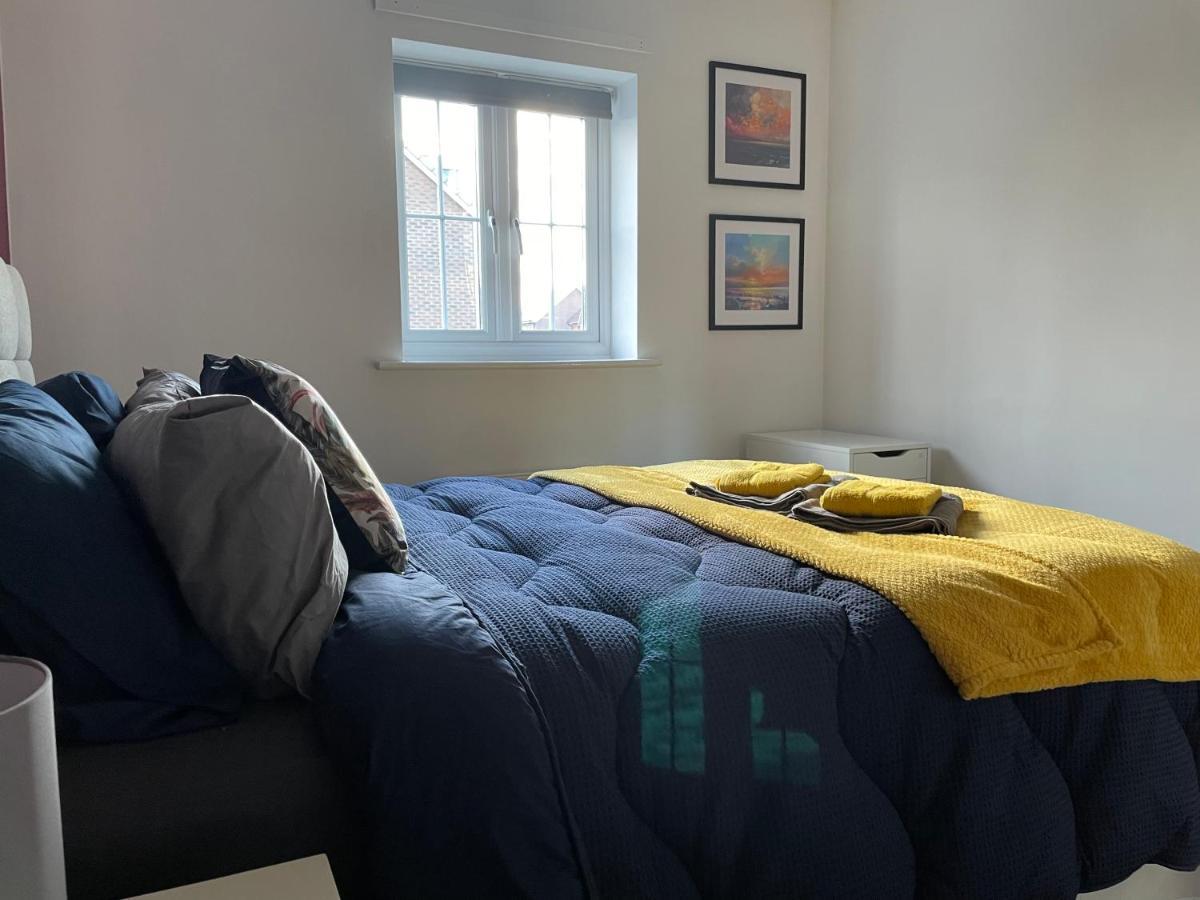 Quays Retreat: Spacious 3-bedroom Near The Docks