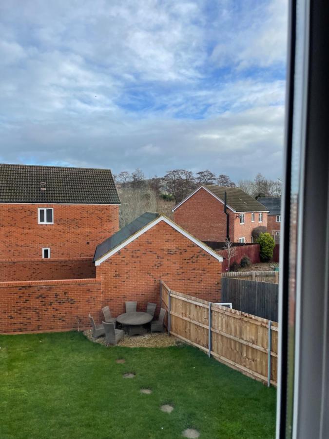 Quays Retreat: Spacious 3-bedroom Near The Docks * Gloucester