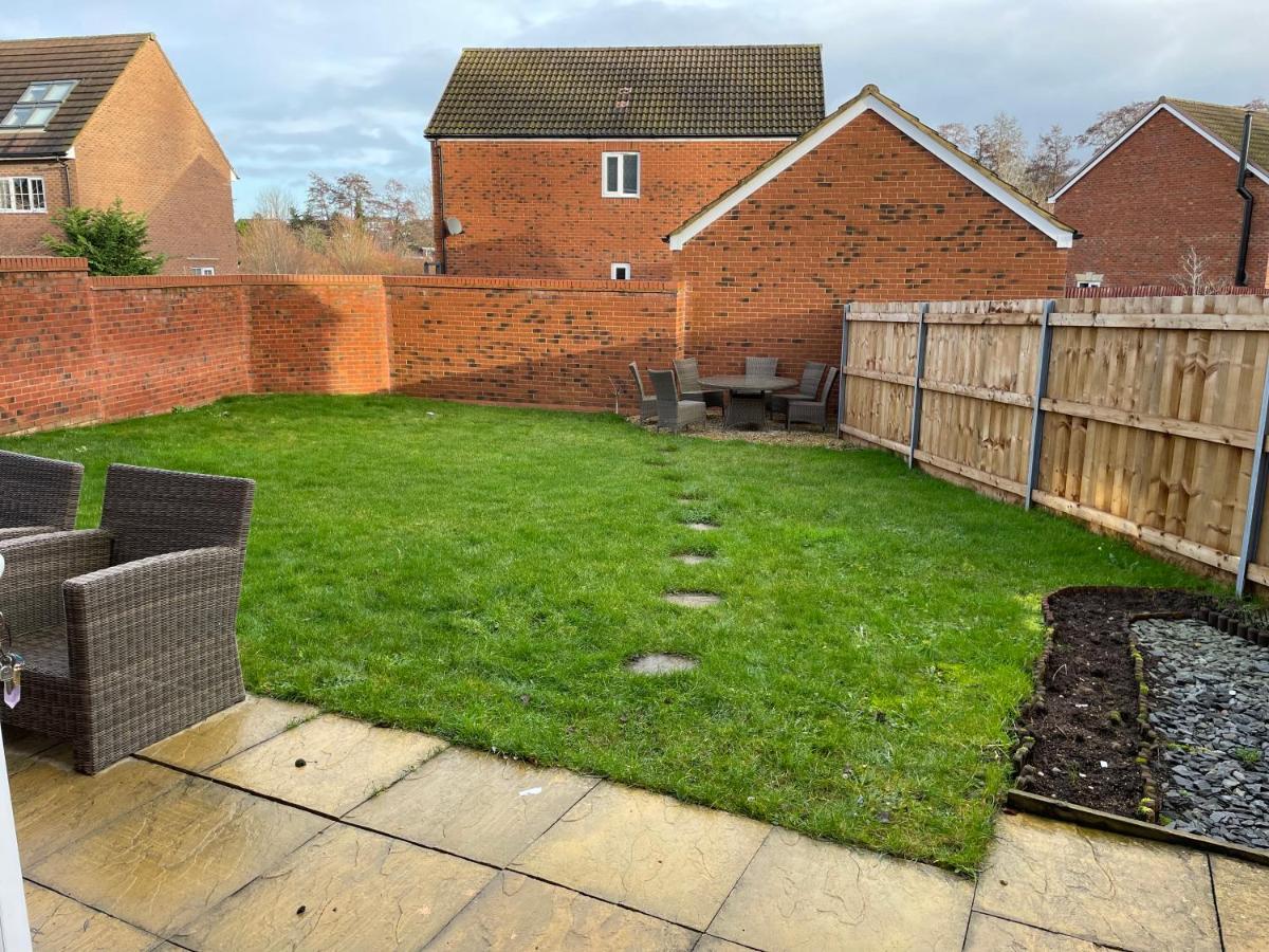 Quays Retreat: Spacious 3-bedroom Near The Docks * Gloucester