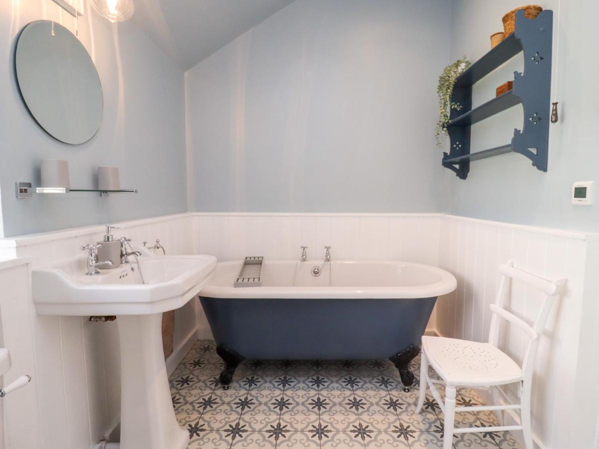 The Alms House West Holiday home Gloucester