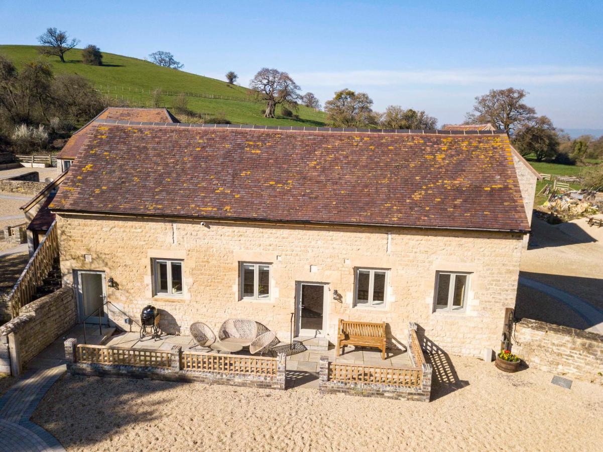 Hayes Farm - 8 * Gloucester