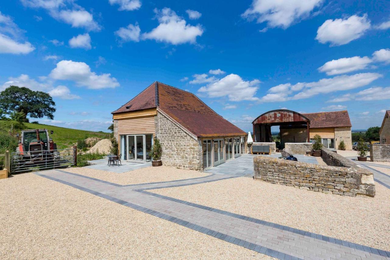 Hayes Farm - 8 * Gloucester