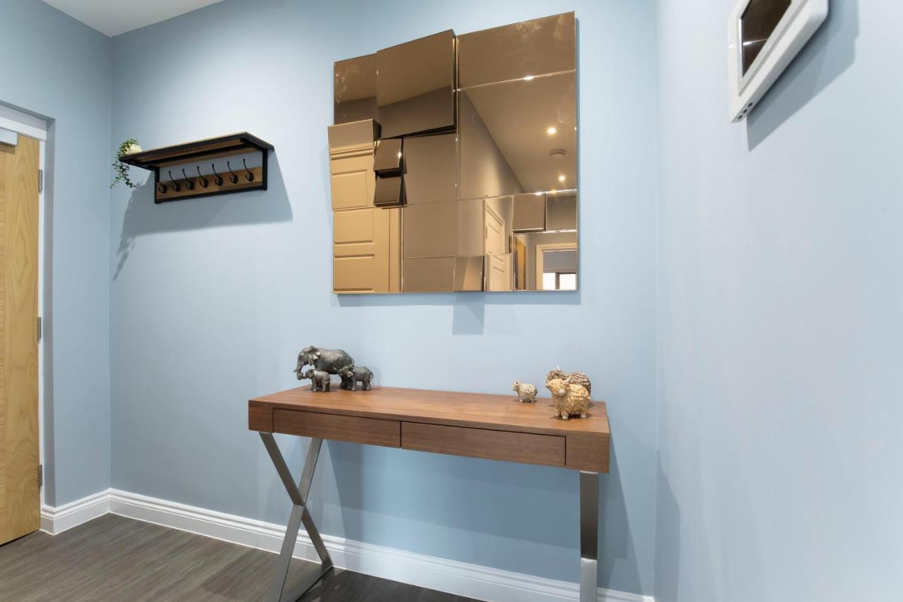 Apartment Elliot Oliver - Luxurious Two Bedroom In The Docks Gloucester