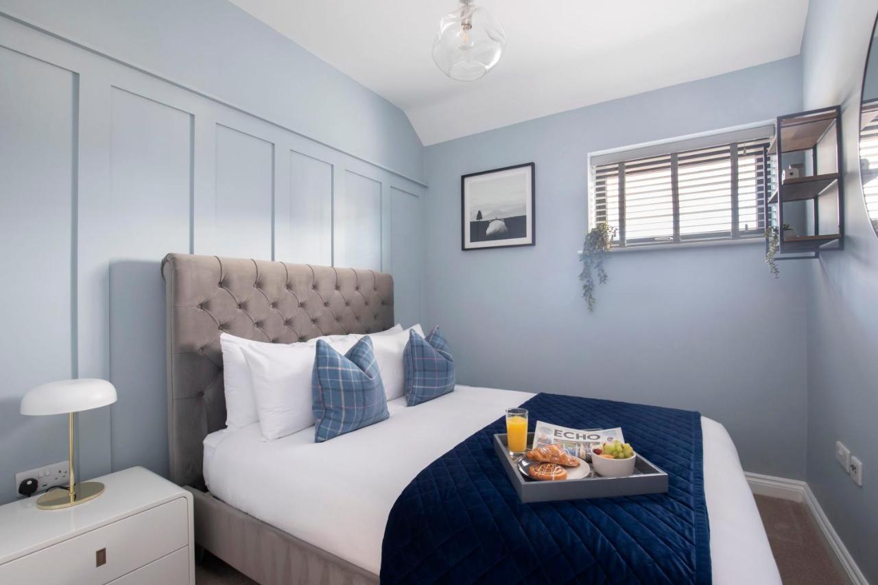 Elliot Oliver - Luxurious Two Bedroom In The Docks Gloucester