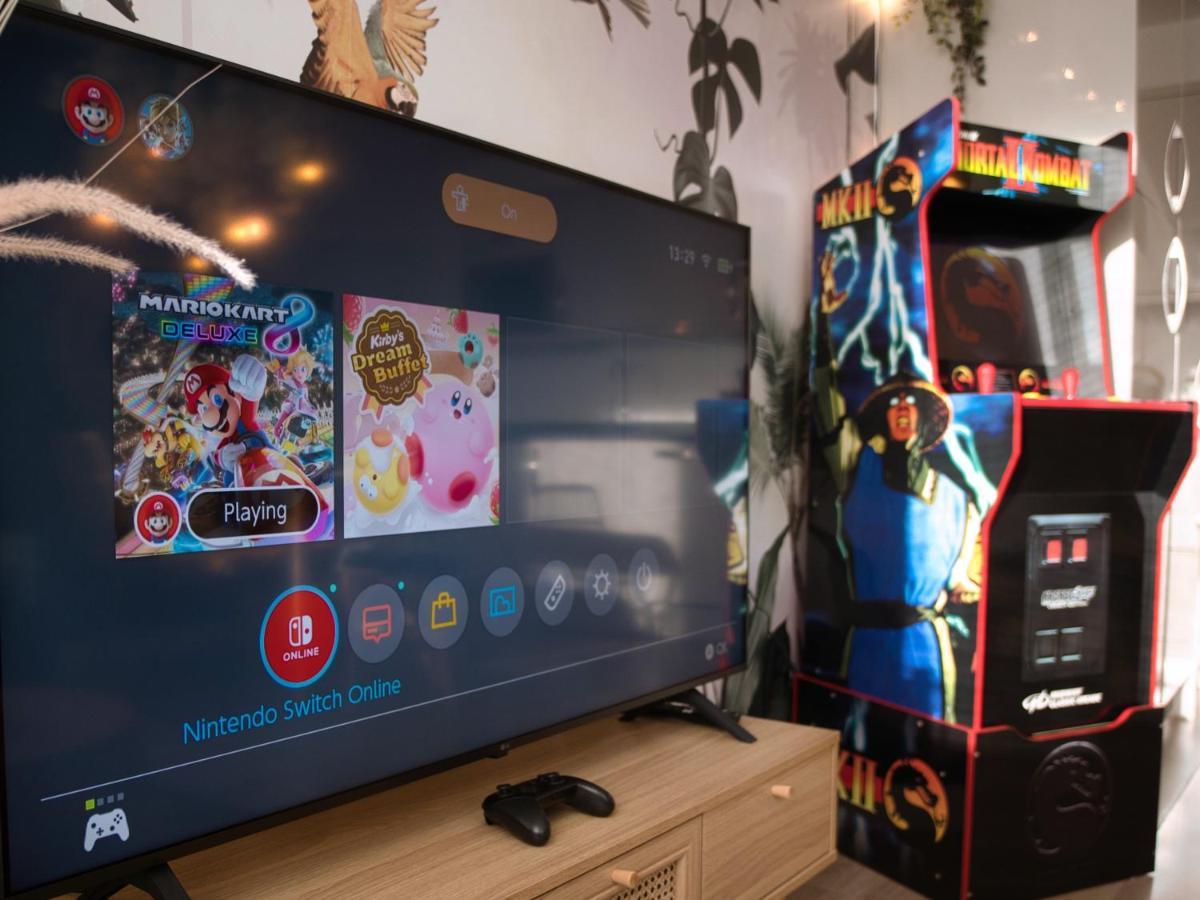 Getaway With Gaming Room, Desk & Parking Apartment *
