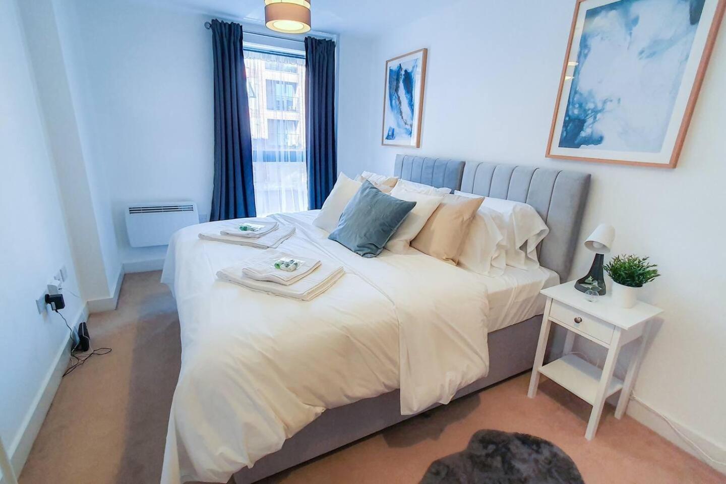 Lovely Flat In Kiln Close With Free Parking * Gloucester