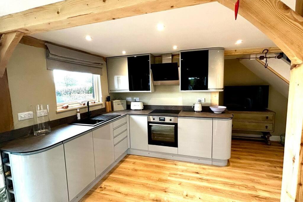 Holiday home The Old Workshop - A Cosy Country Retreat *