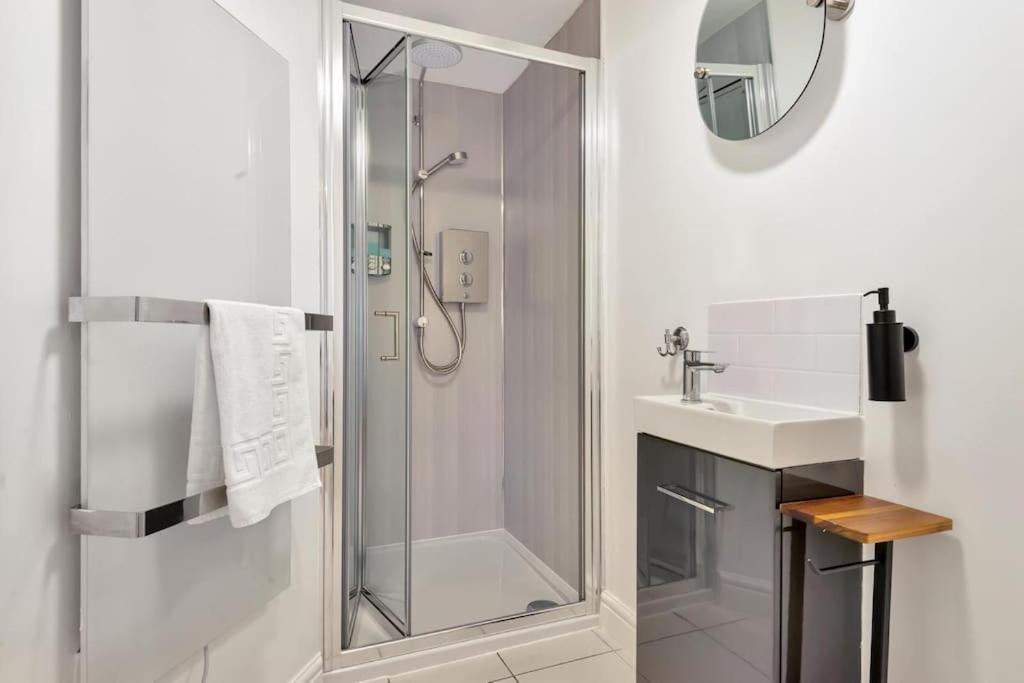 Apartment 2 Bedroom Centre With Free Parking