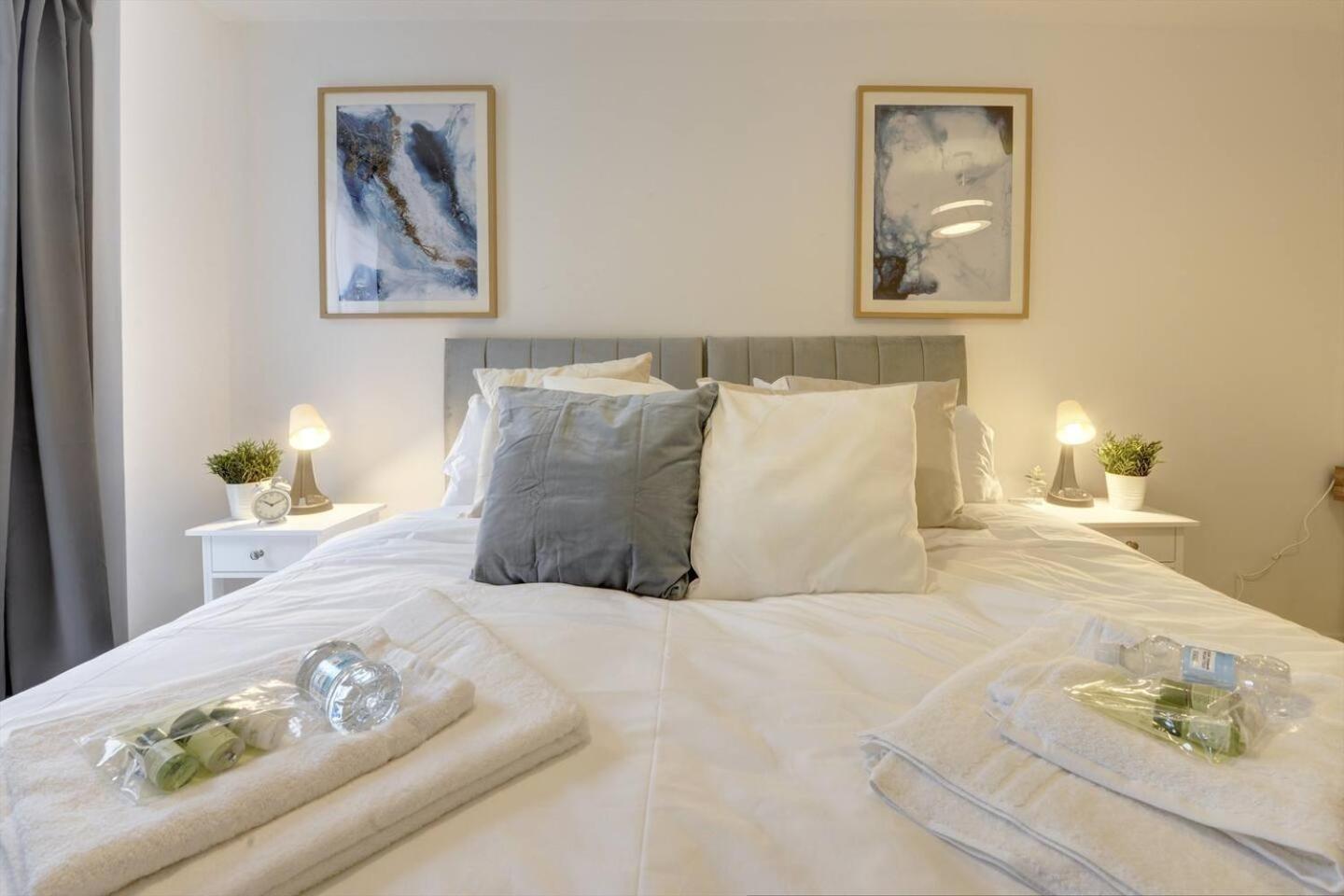 Lovely Flat In Kiln Close With Free Parking
