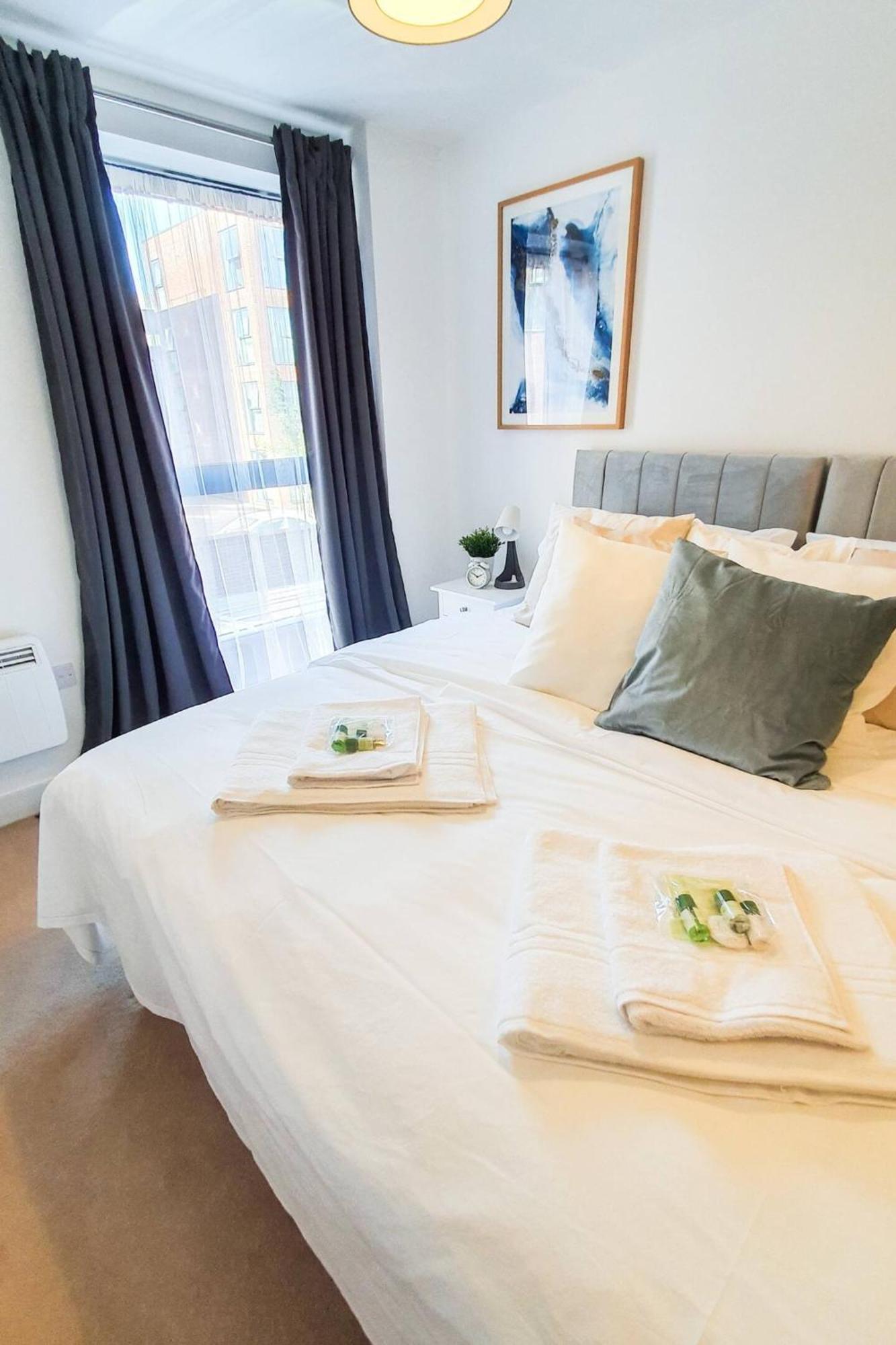 Lovely Flat In Kiln Close With Free Parking *