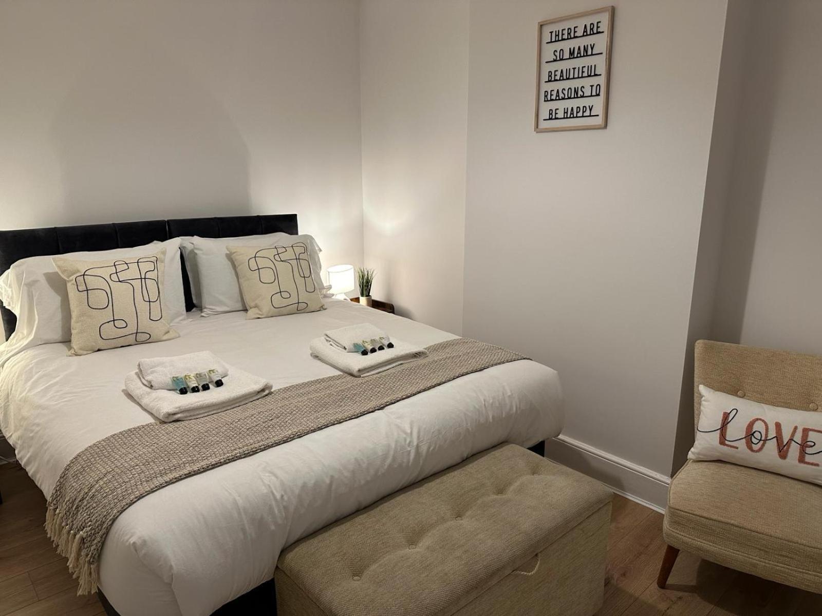 3 Bed Chill Glouc Free Parking * Gloucester