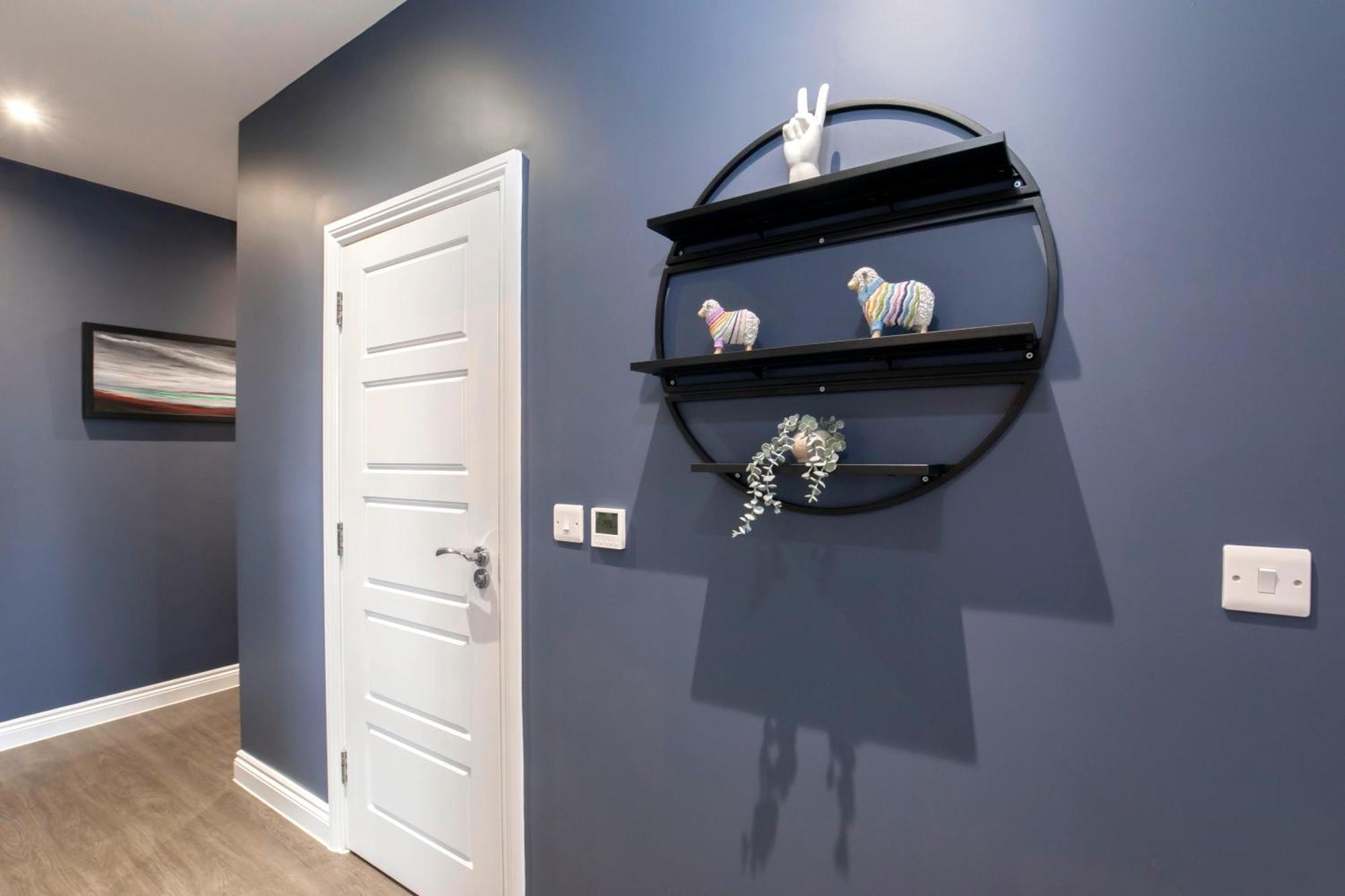 Elliot Oliver - Loft Style 2 Bedroom With Parking In The Docks Apartamento
