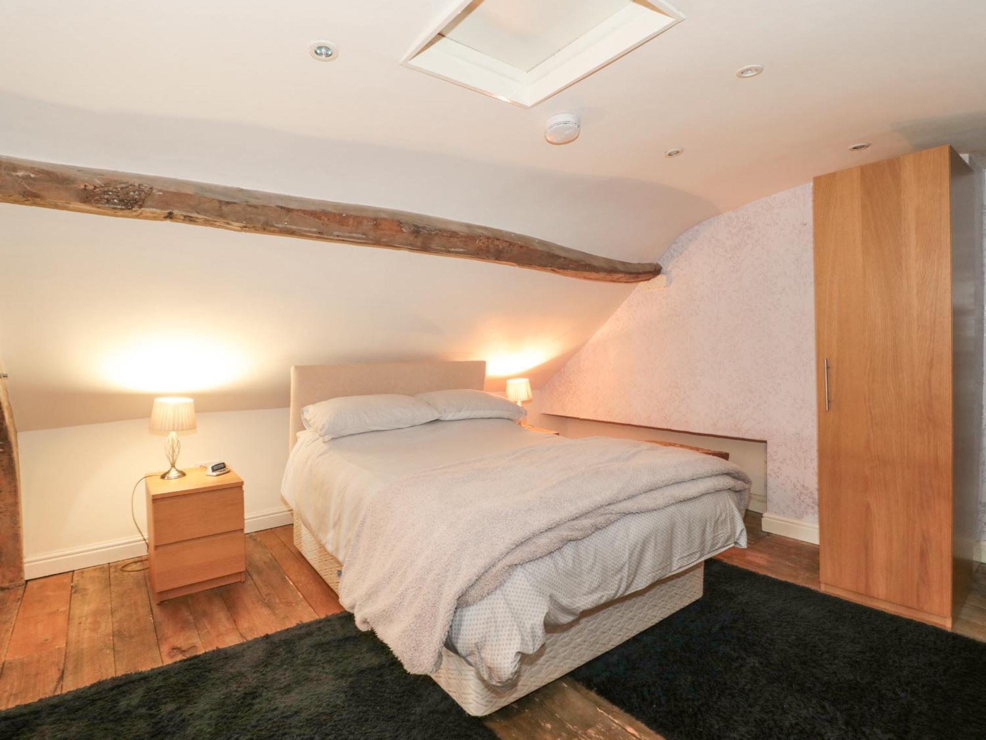 Wards Court 2 Gloucester