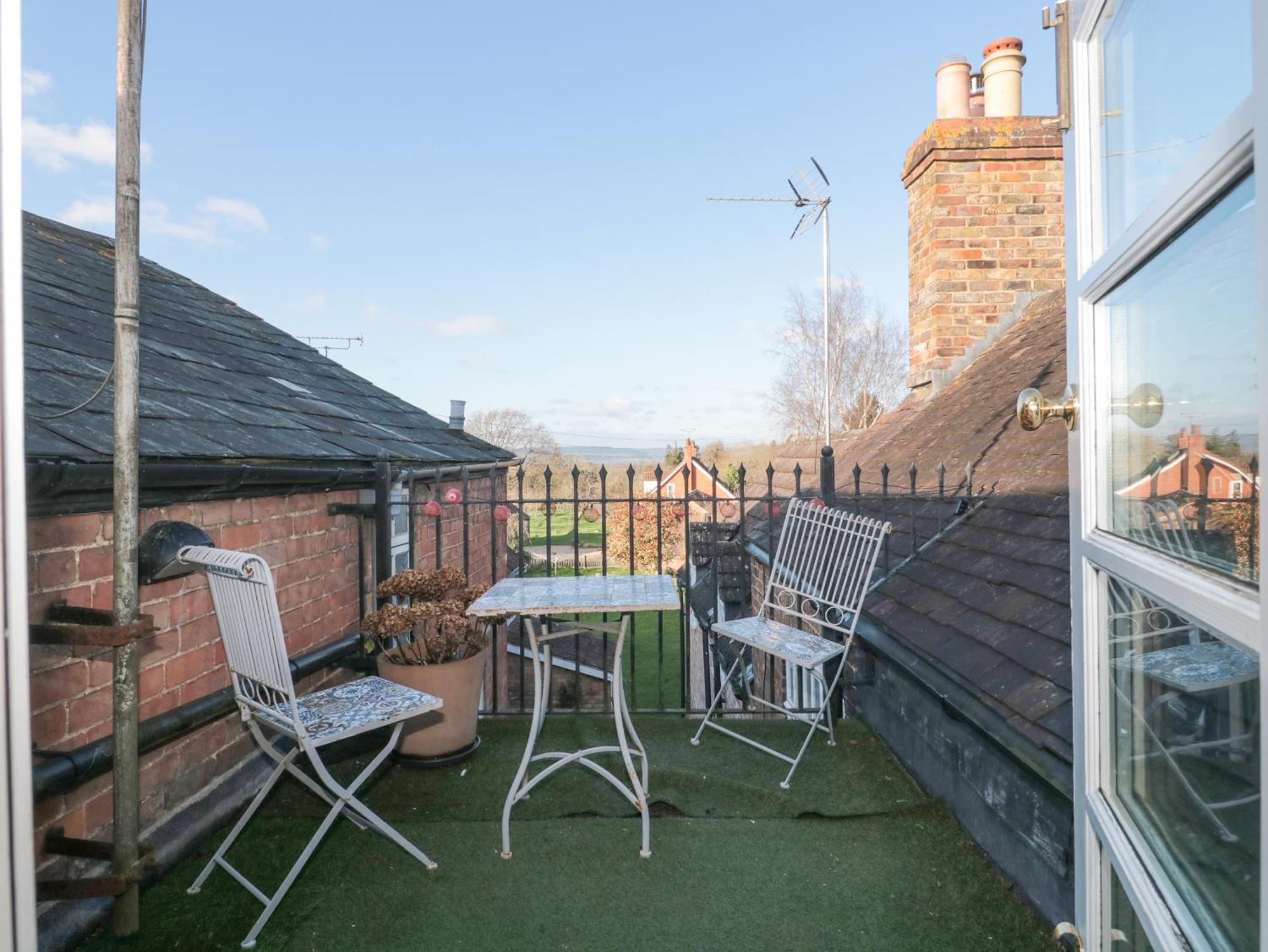 Wards Court 2 Apartment Gloucester