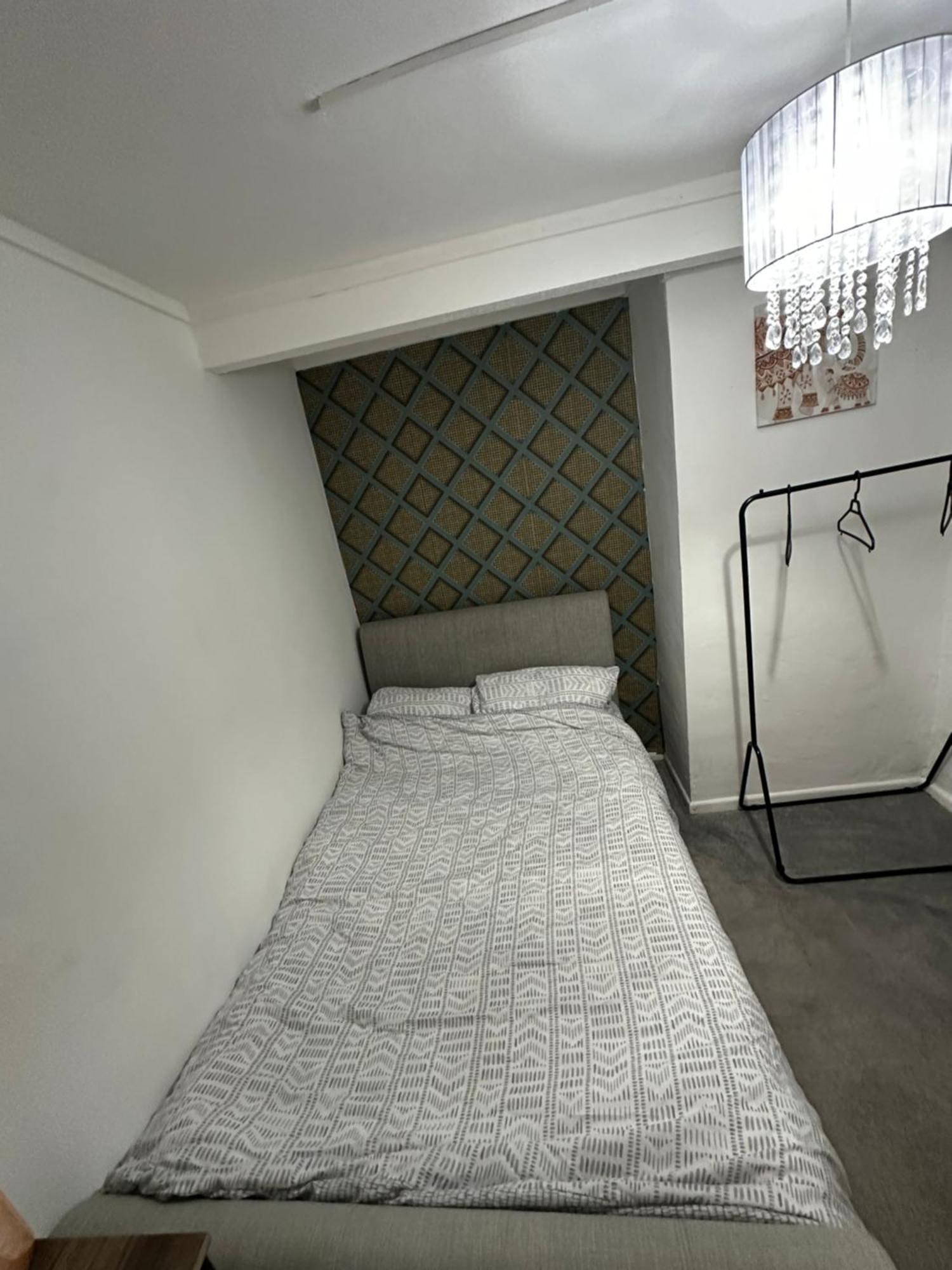 Flexyhomes Next To Royal Hospital 2 Minutes Walk Away Homestay
