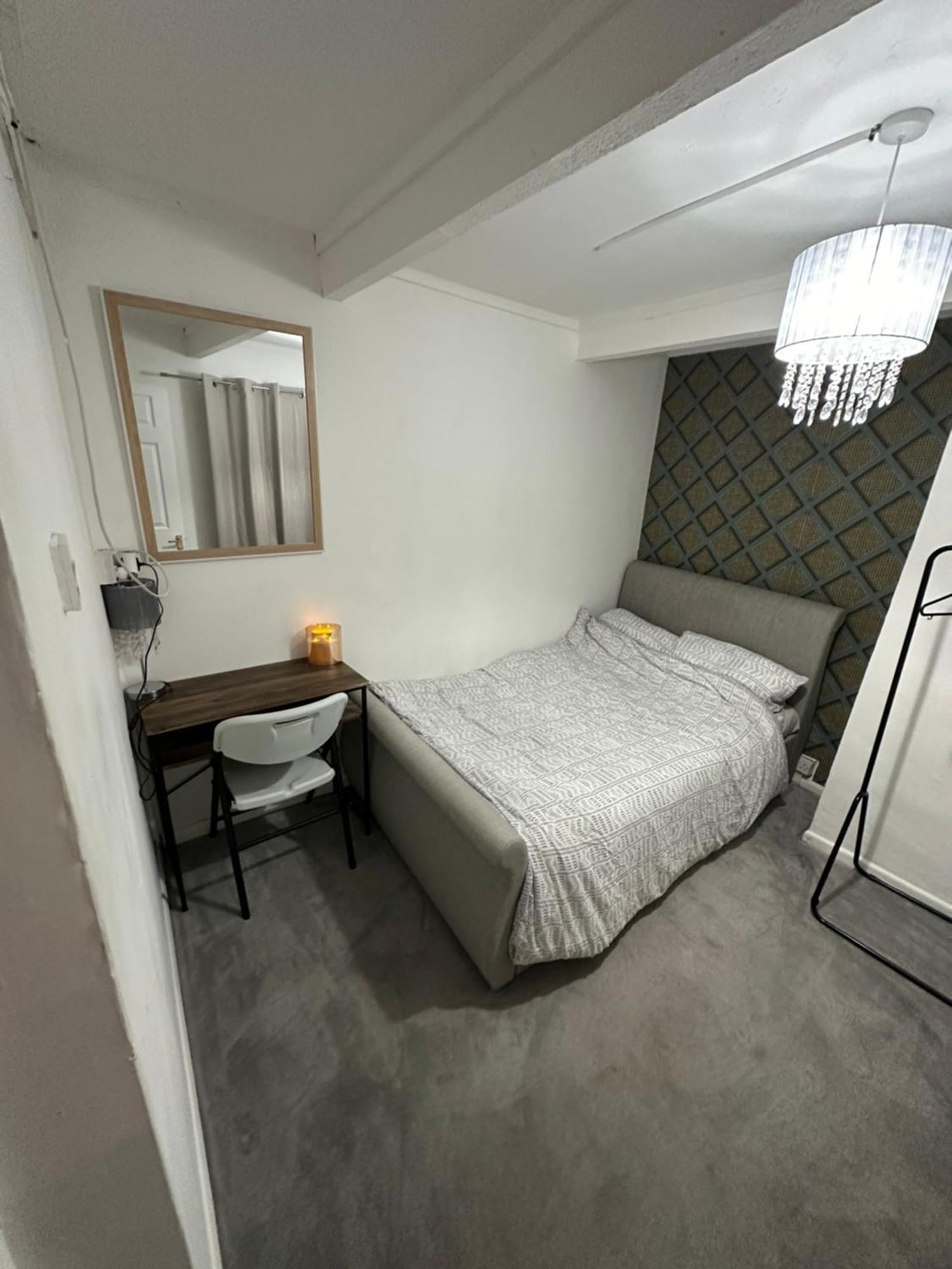 Flexyhomes Next To Royal Hospital 2 Minutes Walk Away Homestay Gloucester