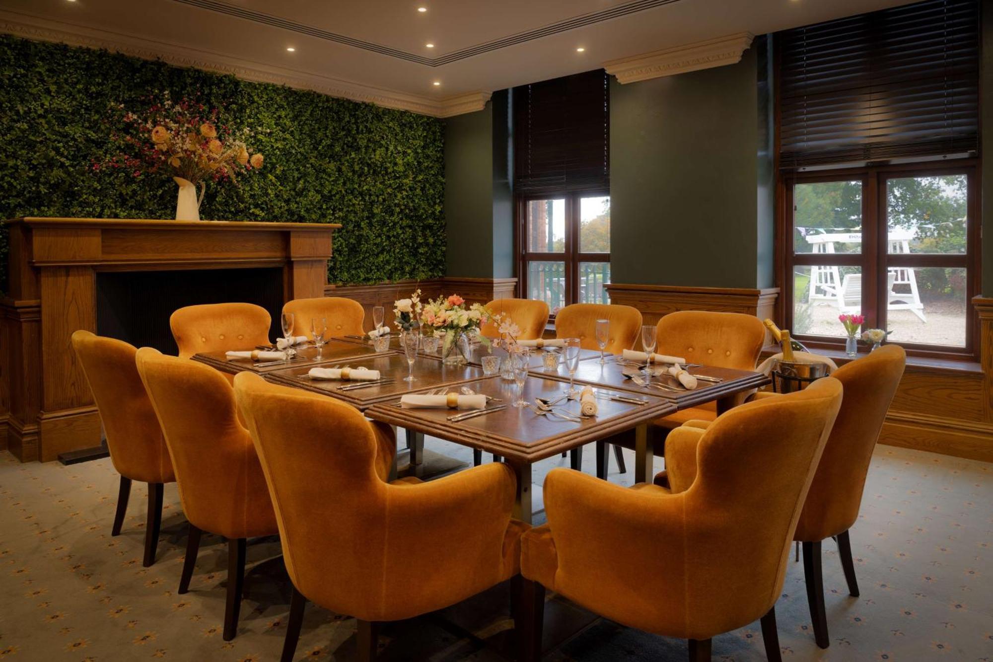 Hilton Puckrup Hall & Golf Club, Tewkesbury 4*