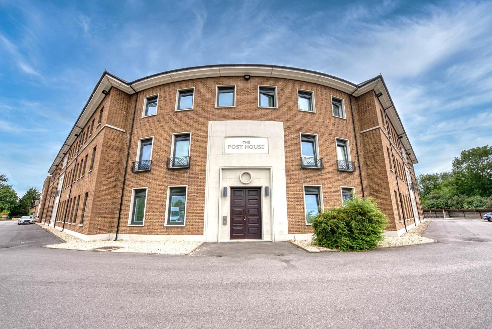 The Post House Two By Fortuna * Gloucester