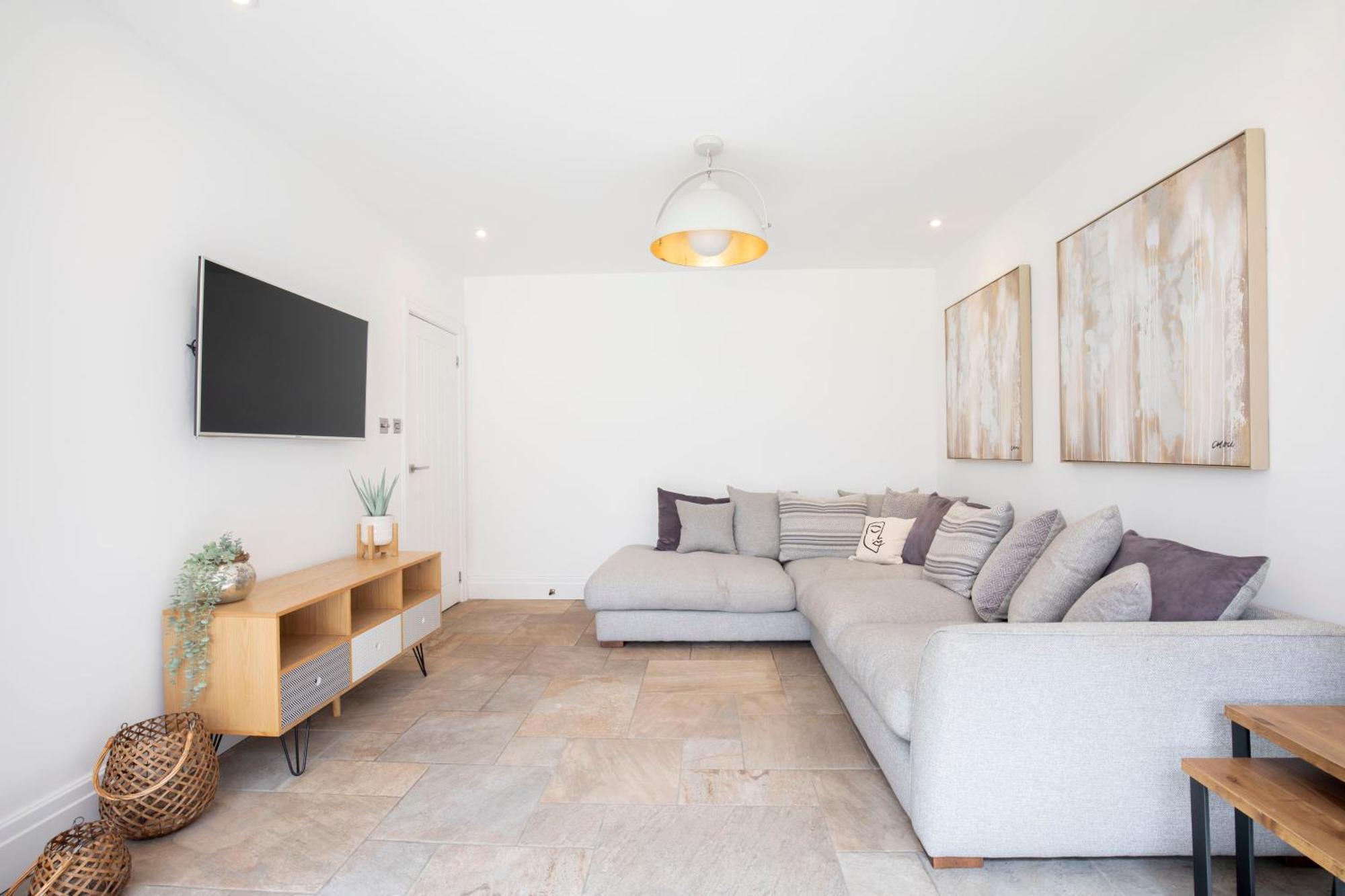Holiday home Lythwood House *