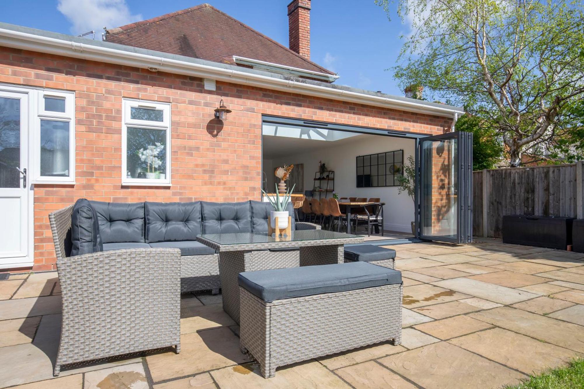 Lythwood House Holiday home *