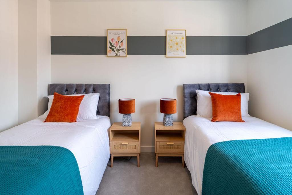 Huge Weekly & Monthly Savings - Free Parking - Wi-fi & Netflix Holiday home