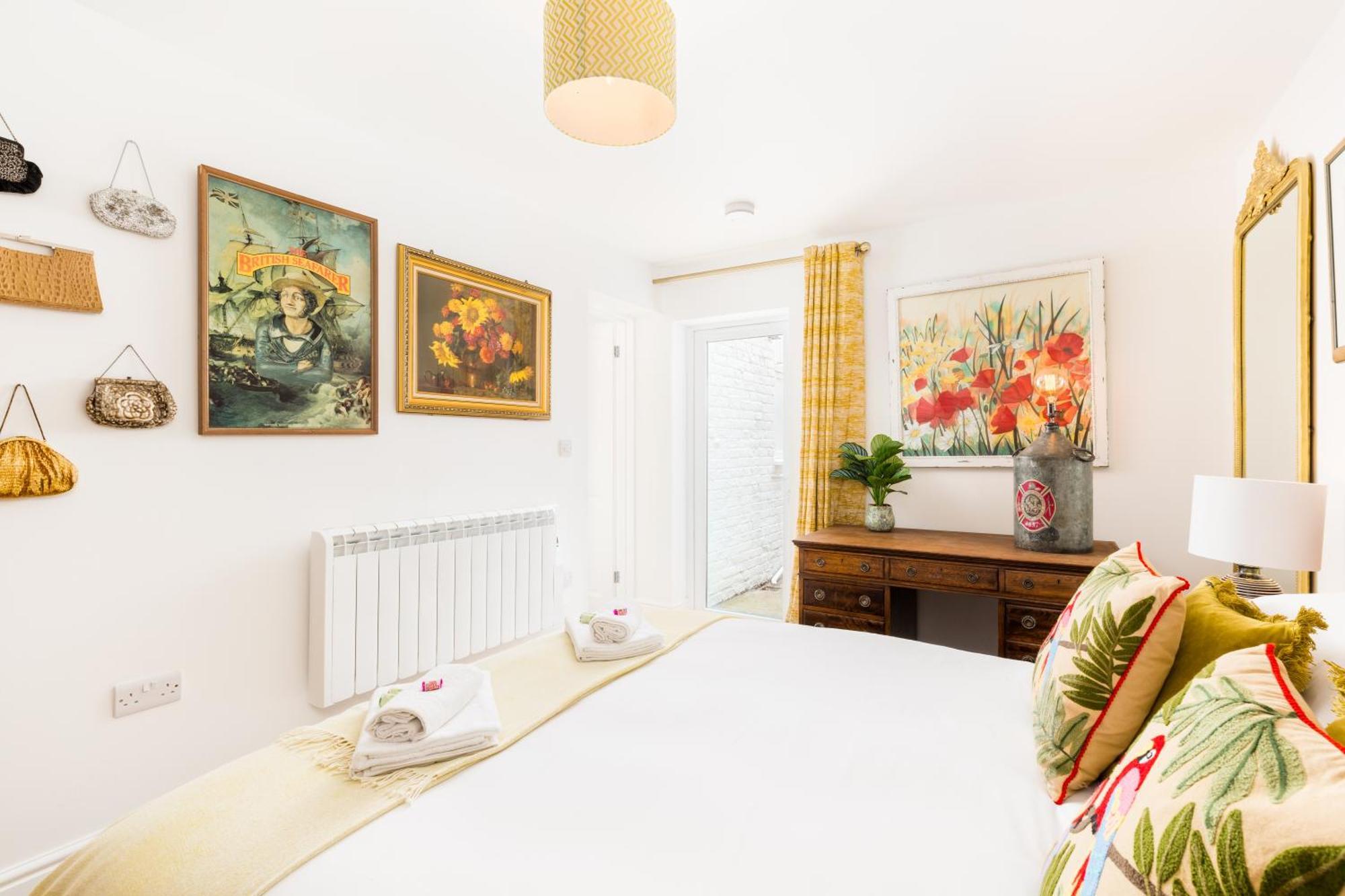 Apartment 2 *