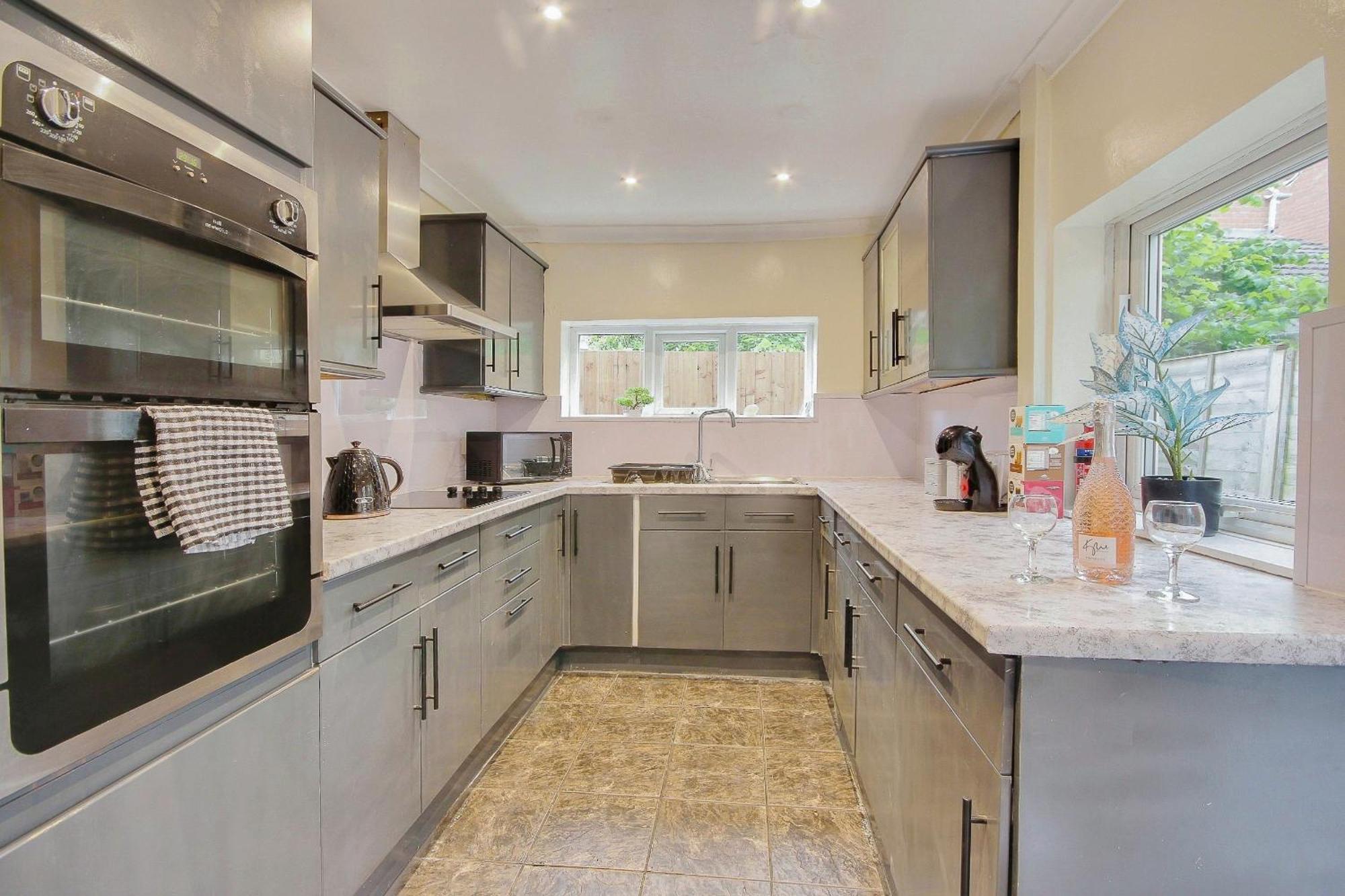 Entire 3 Bed House In