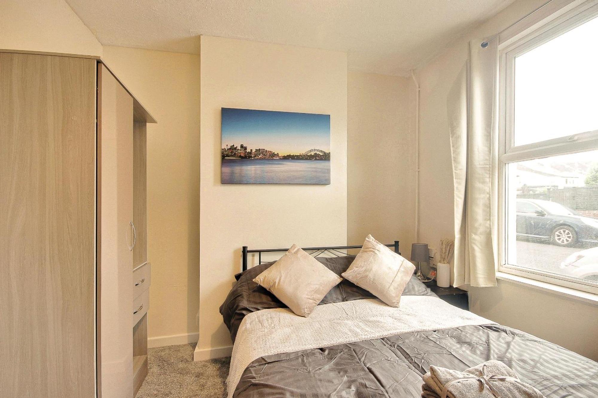 Entire 3 Bed House In