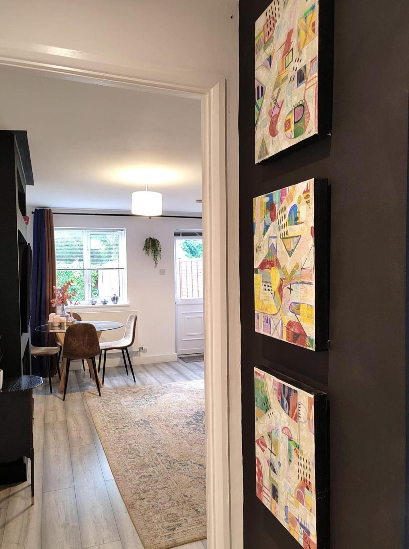 Brockeridge Stylish 2Br Home In Peaceful Area - Easy M5 Access & Free Parking By Suitely Apartment *