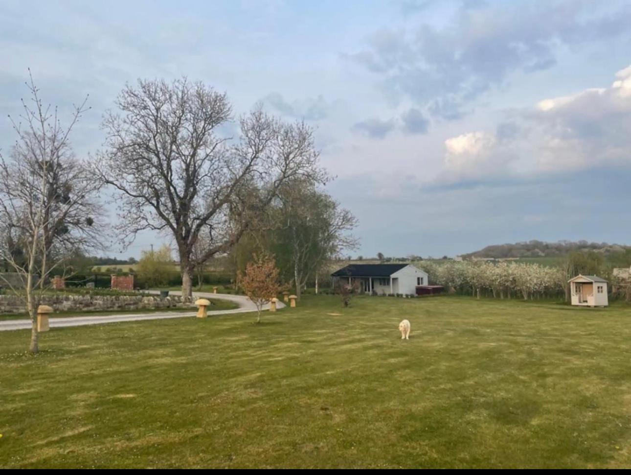 Holiday home Orchard Retreat - Rural - Private Hot Tub! *