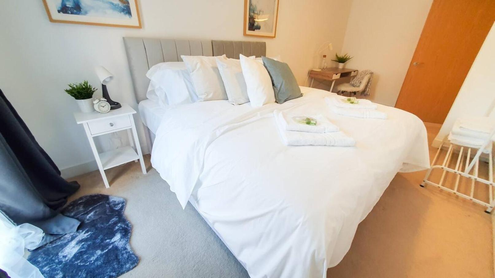 Lovely Flat In Kiln Close With Free Parking