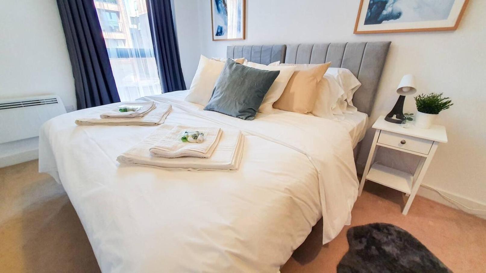 Lovely Flat In Kiln Close With Free Parking Apartment *
