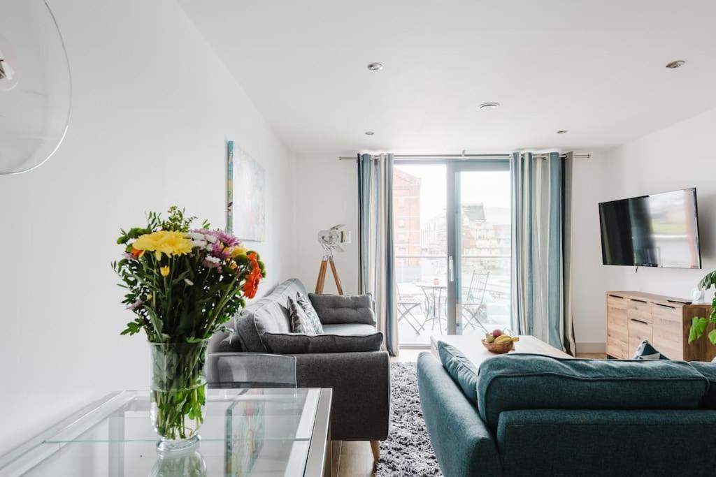 Beautiful 1 Bedroom With Parking In Docks Apartamento *